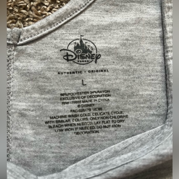 Disneyland mickey mouse shirt - Picture 4 of 5